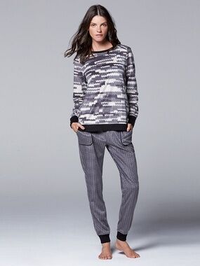 Simply Vera Vera Wang Pajamas Close Knit Microfleece Sleep Top & Pants Pajamas